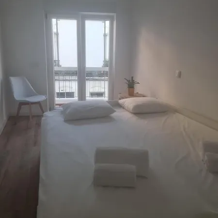 Apartment Downtown Luxury Flat With Balcony *