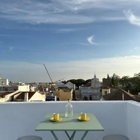 Apartment Downtown Luxury Flat With Balcony
